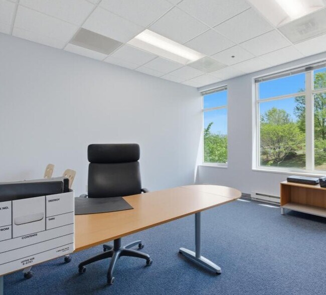 More Photos Of 21351 Gentry Dr, Sterling Office For Sale