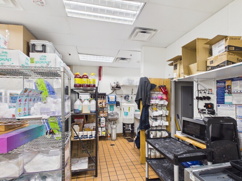 More Photos Of 1227 Museum Square Dr, Sugar Land Storefront Retail Office For Sale