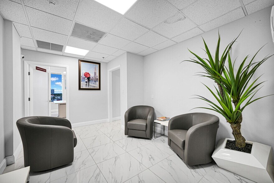 More Photos Of 12550 Biscayne Blvd, North Miami Medical For Sale