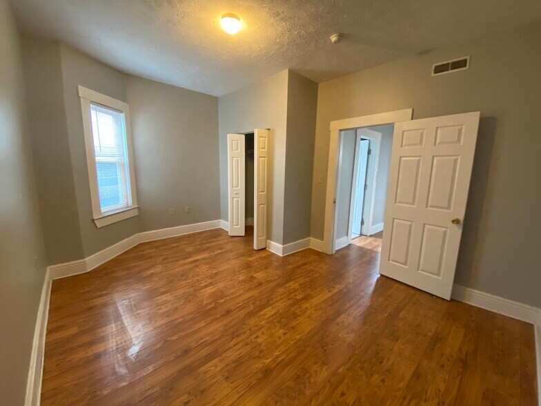 More Photos Of 444 High St, Morgantown Storefront Retail Residential For Lease