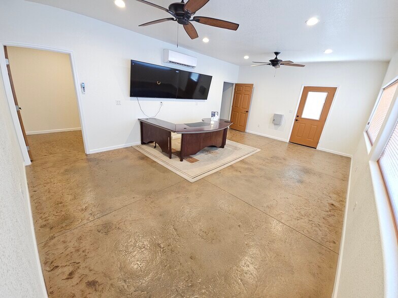 Primary Photo Of 2601 Laughlin View Dr, Bullhead City Self Storage For Lease
