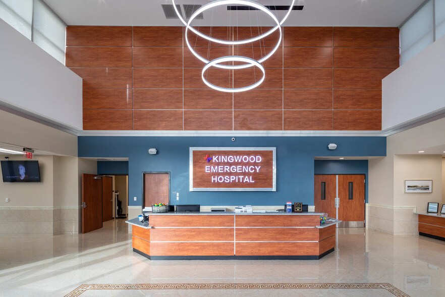 More Photos Of 23330 Highway 59 N, Kingwood Hospital For Lease