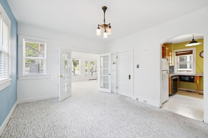 More Photos Of 1604 17th Ave S, Nashville Office Residential For Sale