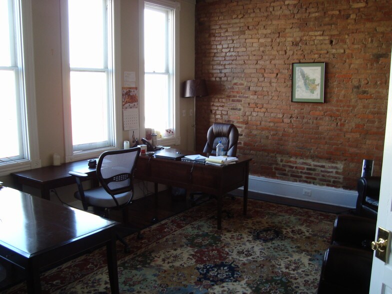 More Photos Of 3128 M St NW, Washington Storefront Retail Office For Lease
