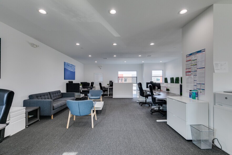 More Photos Of 7318 W Post Rd, Las Vegas Loft Creative Space For Sale