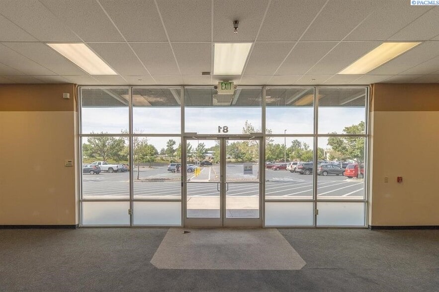 More Photos Of 87 Columbia Point Dr, Richland General Retail For Sale