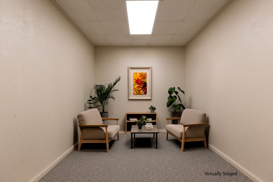 More Photos Of 800 W Rock Creek Rd, Norman Office For Lease