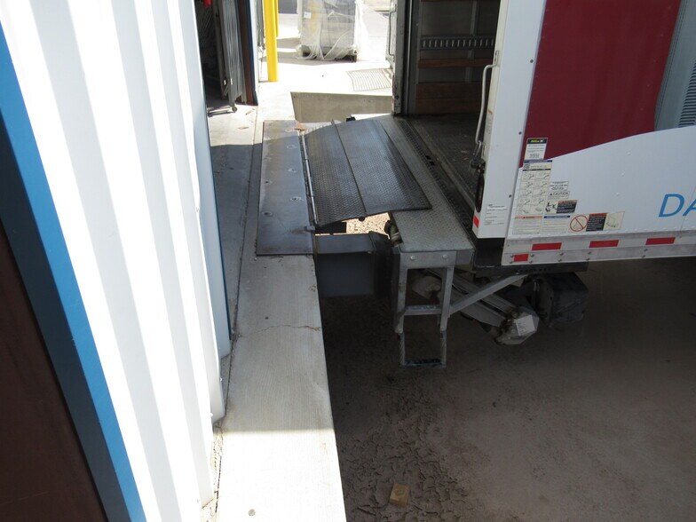 More Photos Of 12110 W 191 Hwy, Midland Distribution For Lease