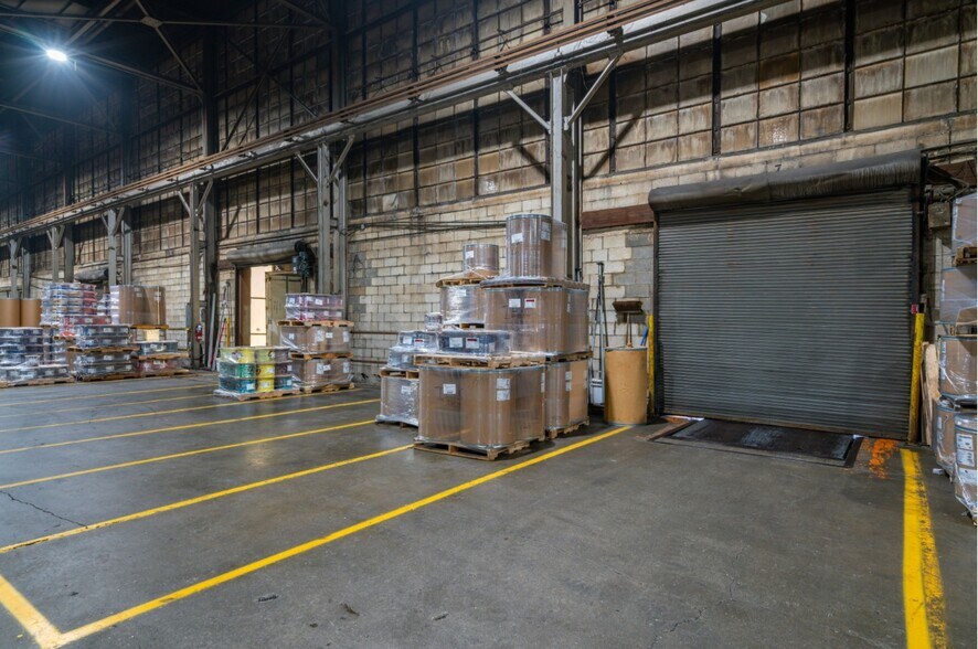 More Photos Of 621 Dana St NE, Warren Manufacturing For Lease