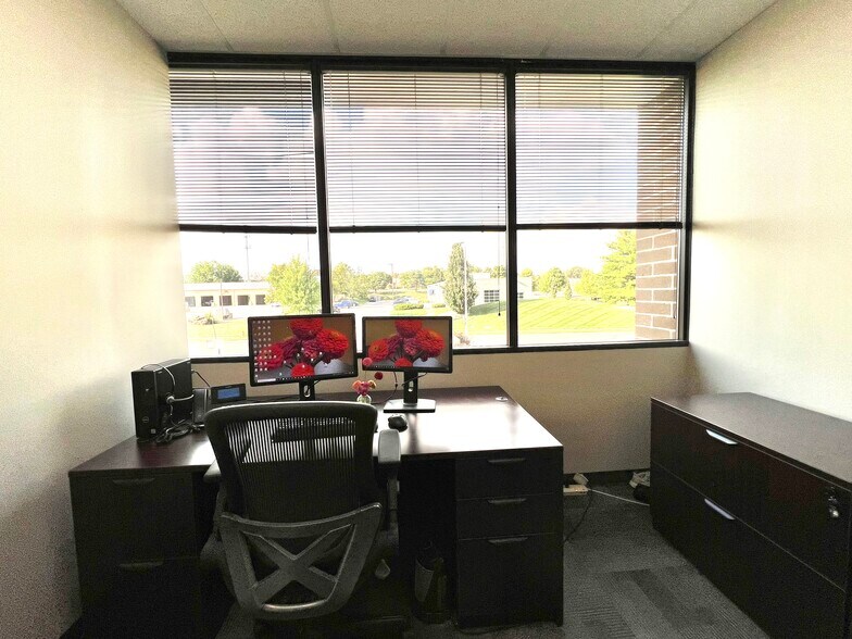 More Photos Of 8301 W 125th St, Overland Park Office For Lease