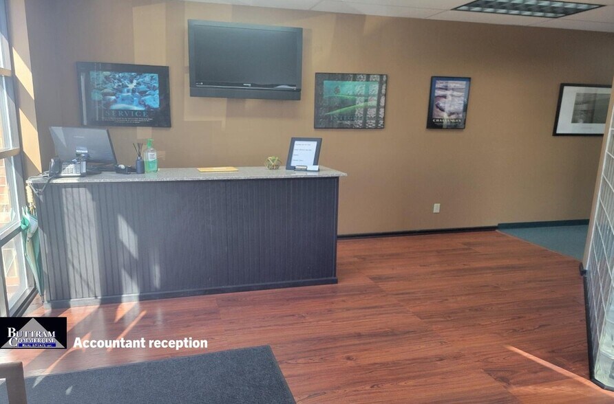 More Photos Of 2660 E 32nd St, Joplin Office Residential For Sale