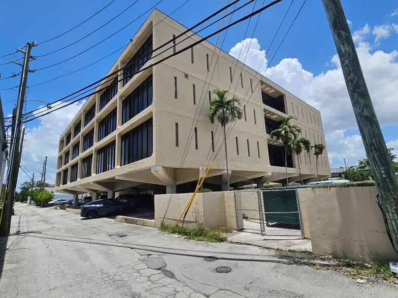 More Photos Of 420 S Dixie Hwy, Coral Gables Loft Creative Space For Sale