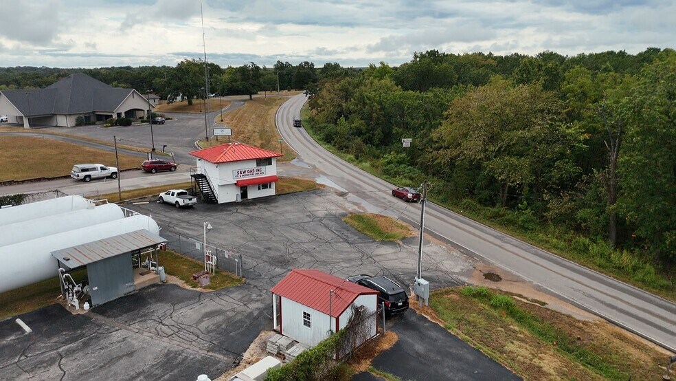 More Photos Of 1192 S Business Route 5, Camdenton Industrial For Sale