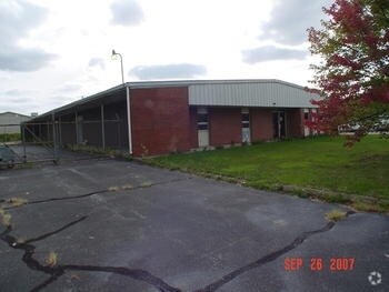 More Photos Of 3075 Enterprise Dr, Saginaw Warehouse For Lease