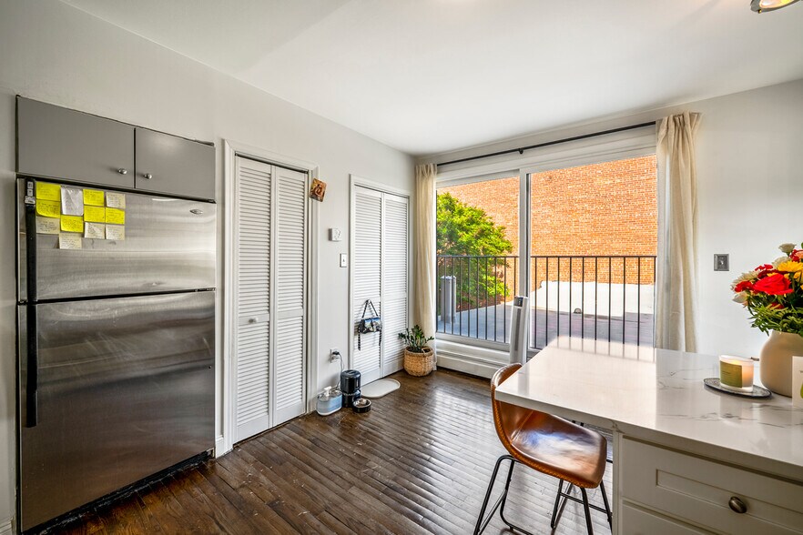 More Photos Of 548 Jersey Ave, Jersey City Storefront Retail Residential For Sale