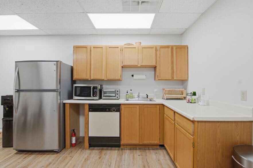 More Photos Of 3 Baldwin Green Cmn, Woburn Office For Sale