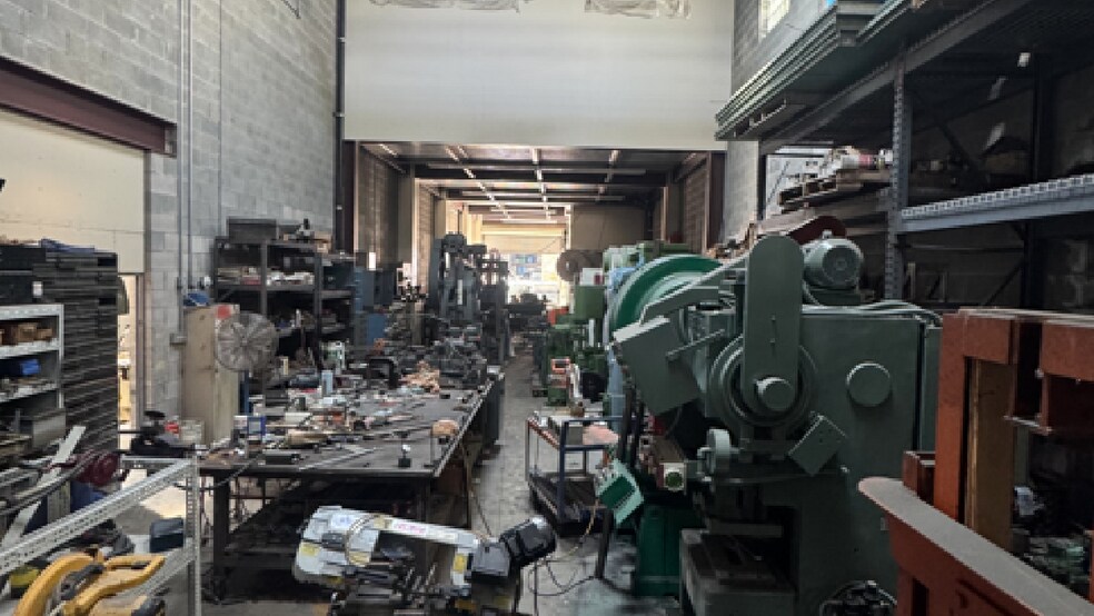 More Photos Of 2377-2379 48th St, Astoria Warehouse For Sale