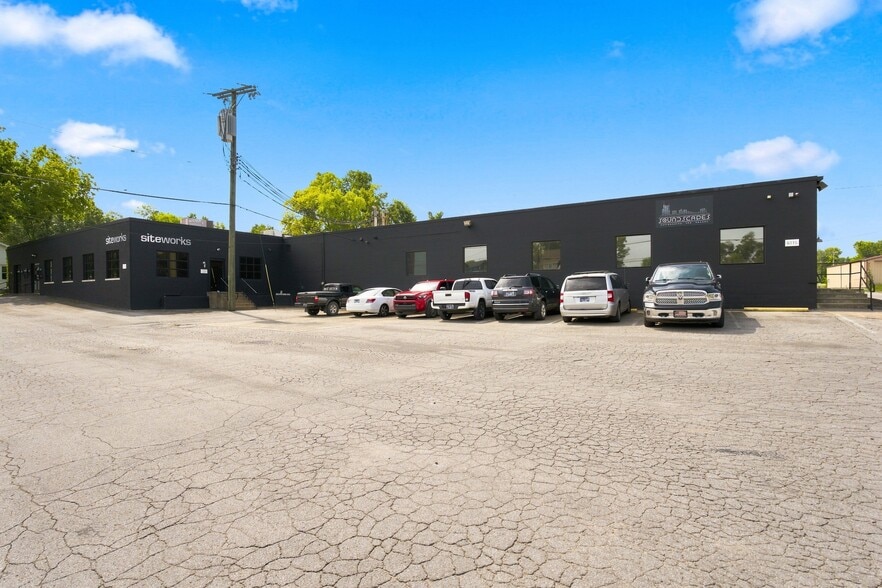 More Photos Of 6115 Robertson Ave, Nashville Warehouse For Lease