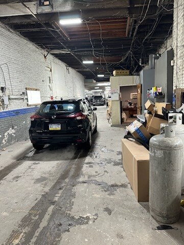 More Photos Of 2515 Moore St, Philadelphia Warehouse For Lease