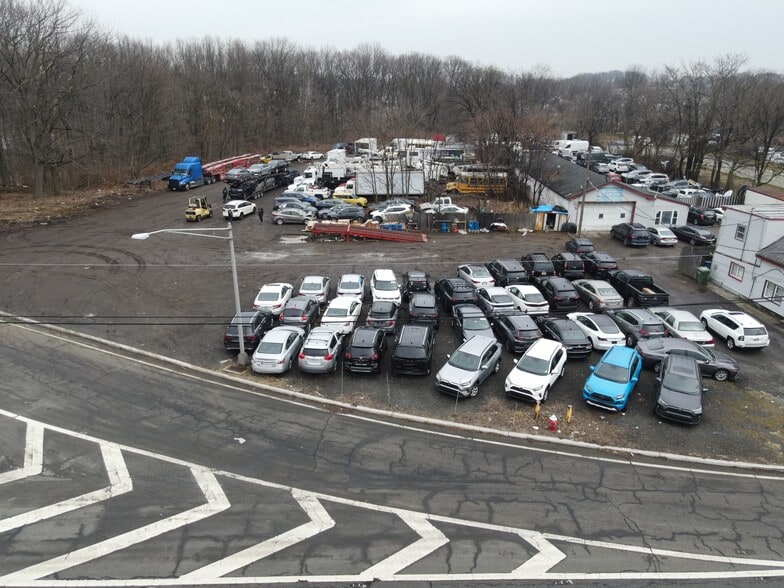 More Photos Of 2036 New Jersey 35, South Amboy Auto Repair For Sale