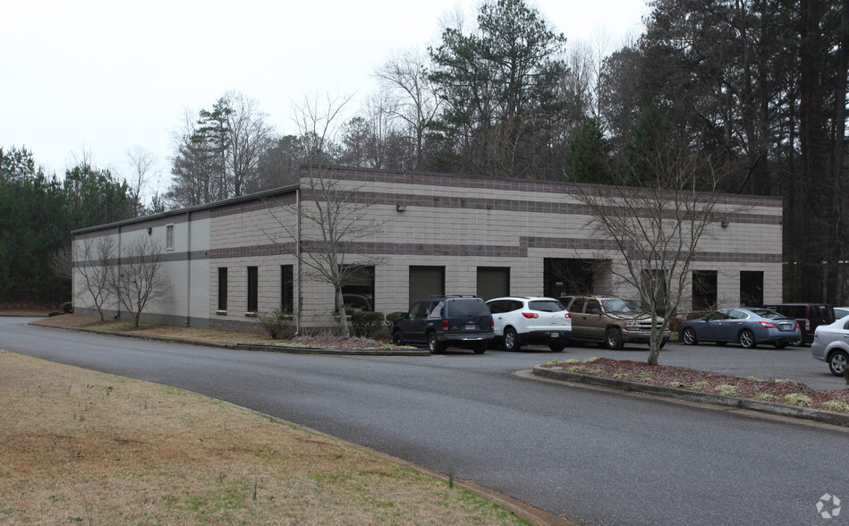 Primary Photo Of 1925 Grassland Pky, Alpharetta Light Manufacturing For Sale