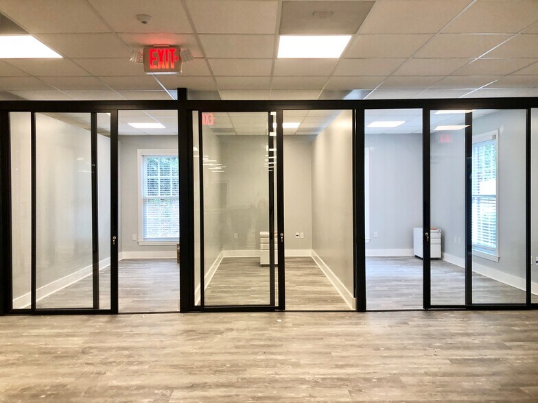 More Photos Of 2340 Perimeter Park Dr, Atlanta Office Residential For Lease