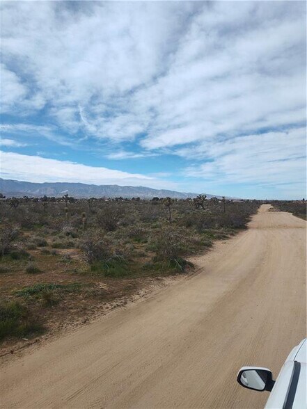 More Photos Of Buttemere Rd @ Sunset Rd, Phelan Land For Sale