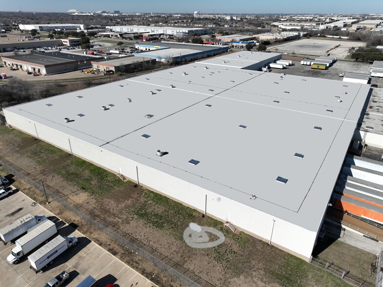 More Photos Of 2401 W Marshall Dr, Grand Prairie Warehouse For Lease