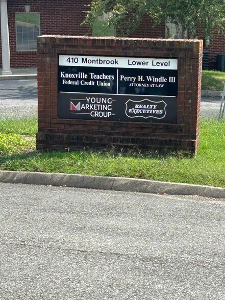 More Photos Of 430 Montbrook Ln, Knoxville Loft Creative Space For Sale