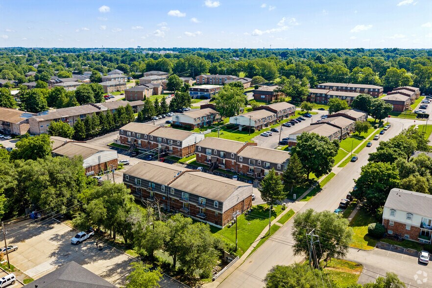 More Photos Of 2223 Devonport Dr, Lexington Apartments For Sale