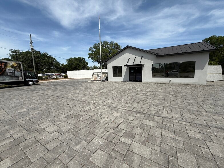 More Photos Of 2736 Land O Lakes Blvd, Land O' Lakes Storefront Retail Residential For Sale