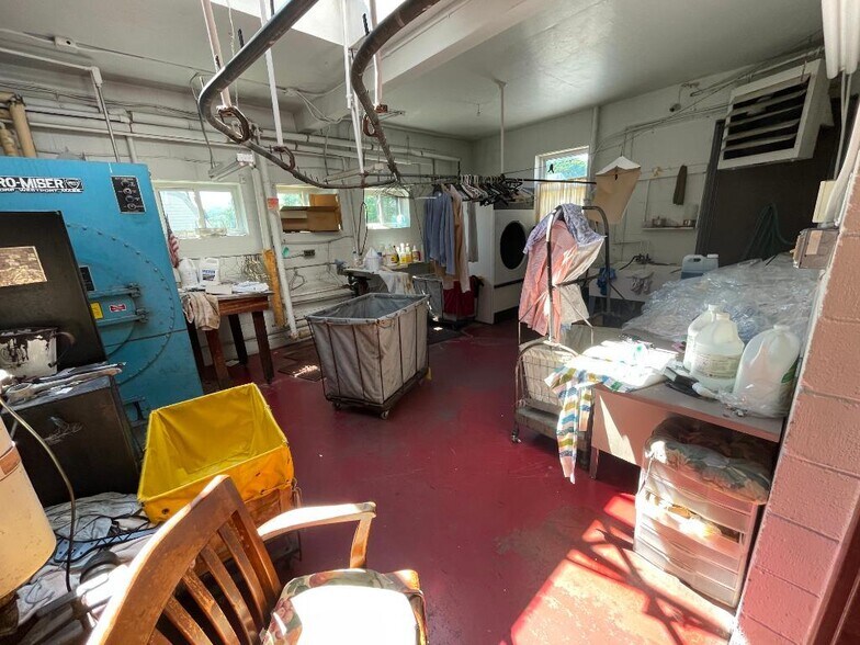 More Photos Of 4145 Brownsville Rd, Pittsburgh Storefront For Sale