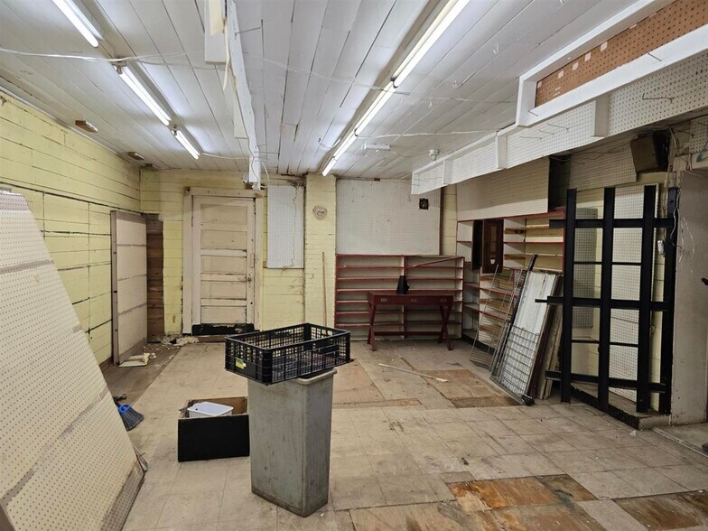 More Photos Of 120 &110 W Main St, Pacolet Convenience Store For Sale
