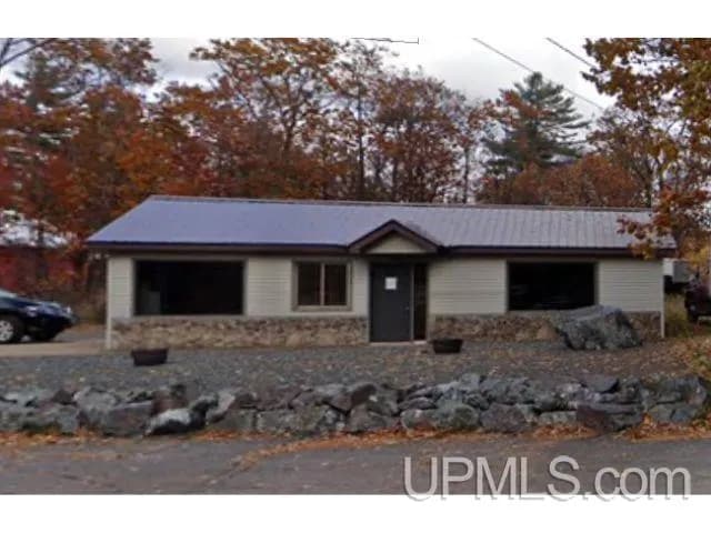 Primary Photo Of 7 Brebner Rd E, Negaunee Flex For Sale