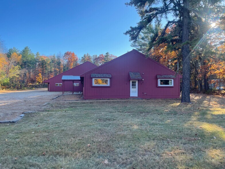 More Photos Of 383 Portland St, Fryeburg Warehouse For Lease