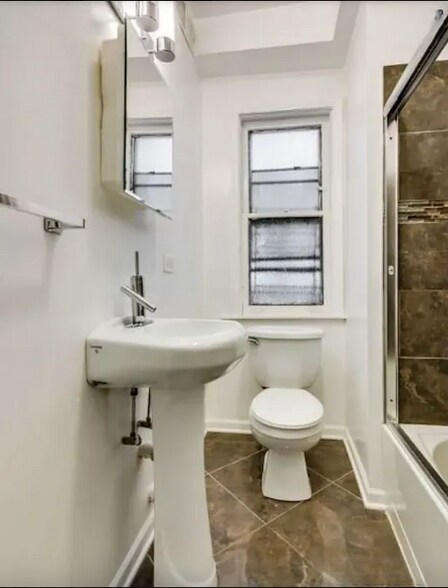 More Photos Of 3240 N Clark St, Chicago Apartments For Sale