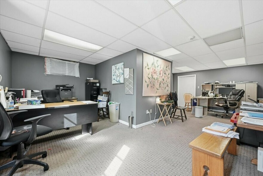 More Photos Of 306 W Main St, Pen Argyl Healthcare For Sale