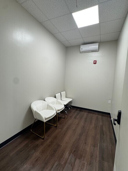 More Photos Of 2941 Broadway Bend Dr, Pearland Office For Lease