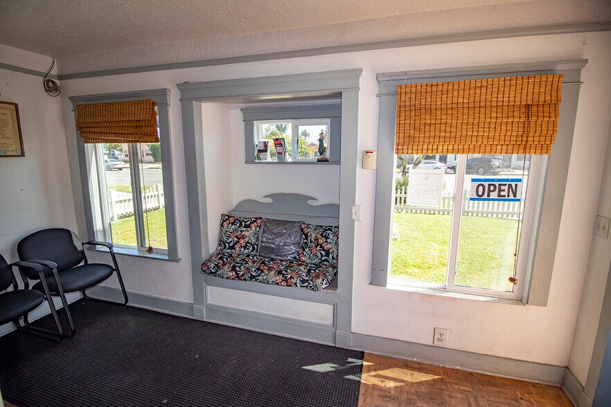 More Photos Of 215 E Fesler St, Santa Maria Storefront For Sale
