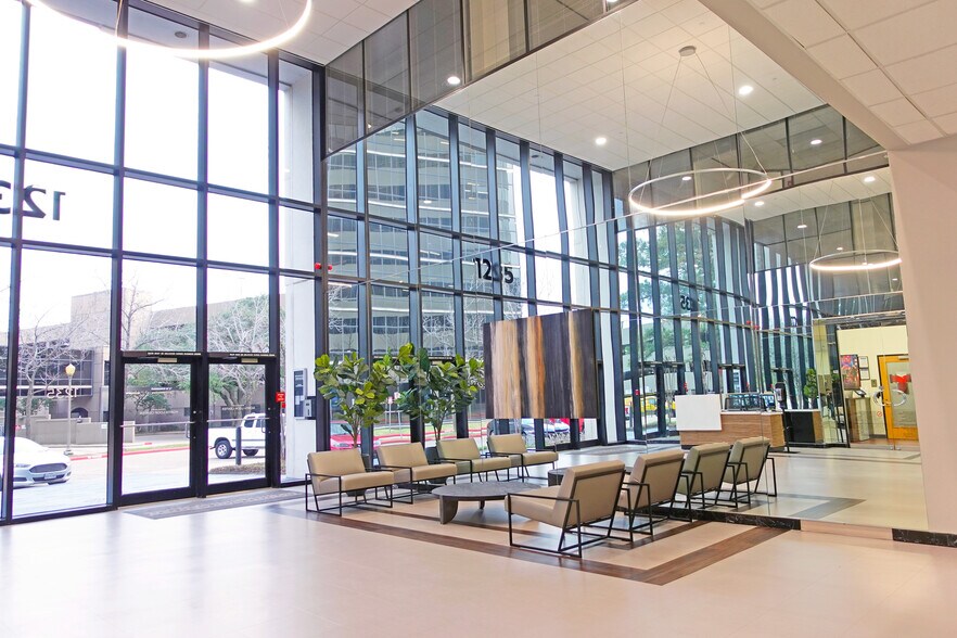 More Photos Of 1235 North Loop W, Houston Office For Lease