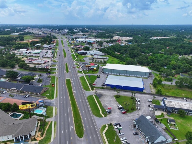 More Photos Of 6911 Pensacola Blvd, Pensacola Land For Lease