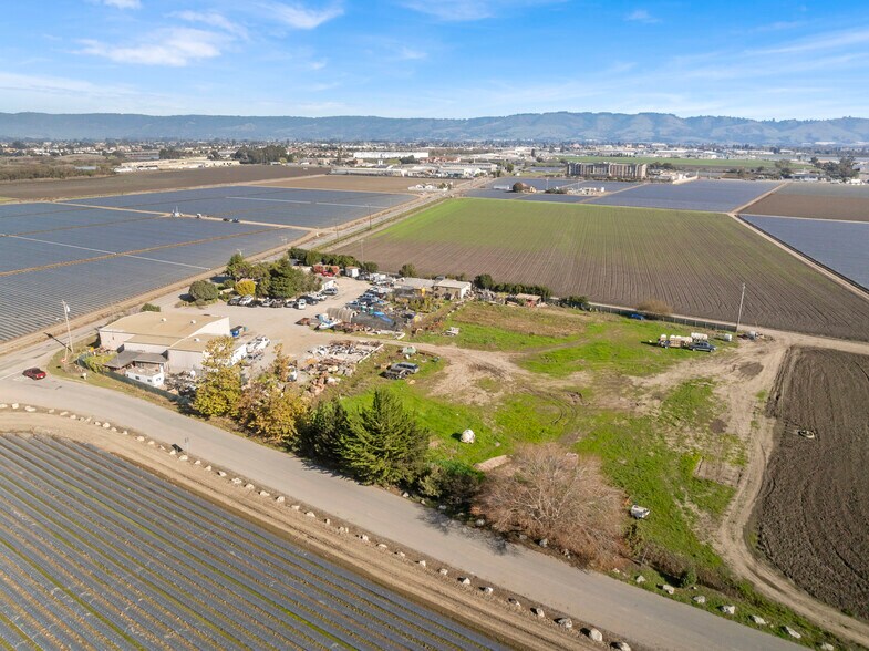 More Photos Of 1931 Beach Rd, Watsonville Industrial For Sale