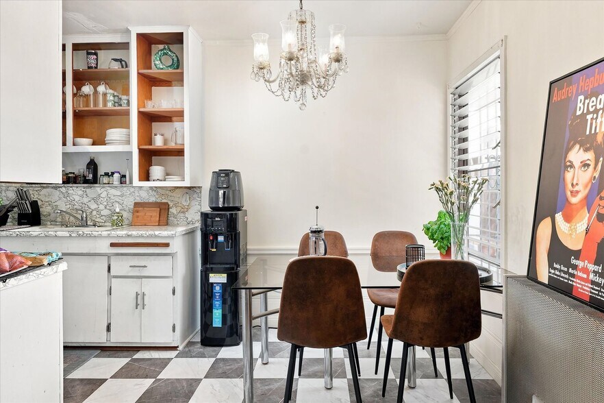 More Photos Of 457 N Stanley Ave, Los Angeles Apartments For Sale