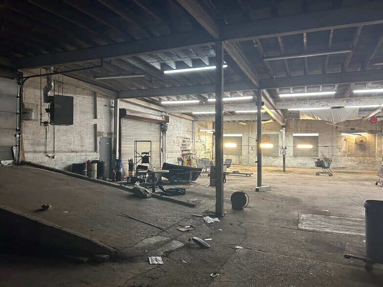 More Photos Of 2111-2141 E Rush St, Philadelphia Warehouse For Sale