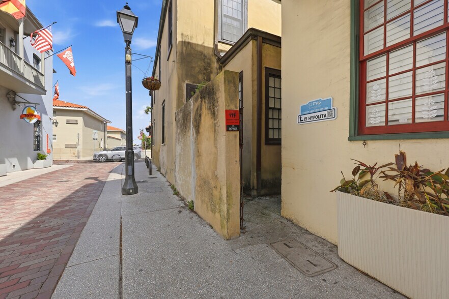 More Photos Of 50 Charlotte St, Saint Augustine Storefront Retail Office For Sale