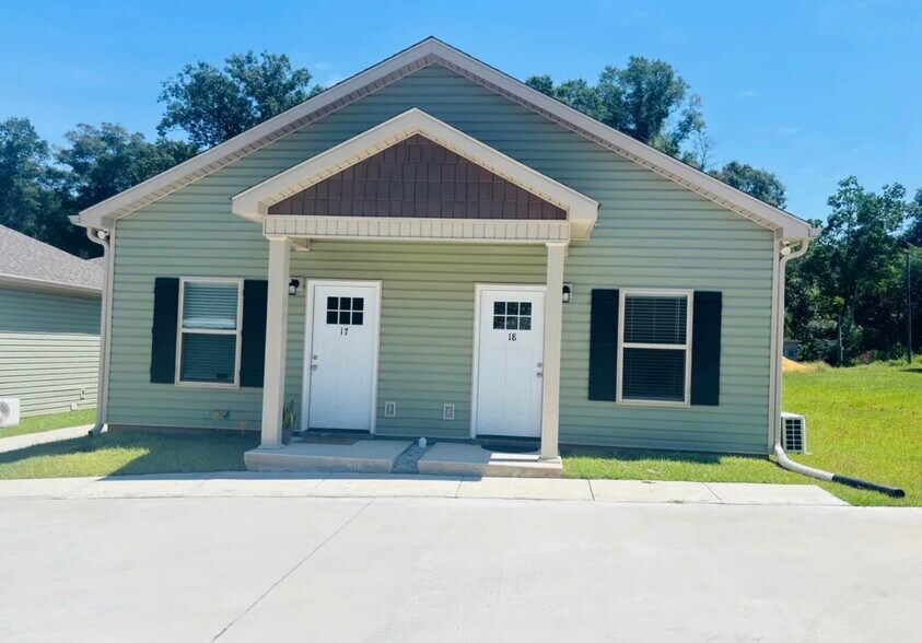 More Photos Of 122 Lisa Ct, Dothan Apartments For Sale