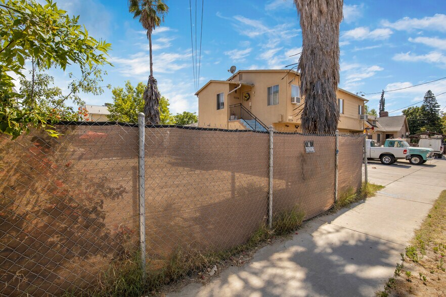 More Photos Of 11234 Hatteras St, North Hollywood Apartments For Sale