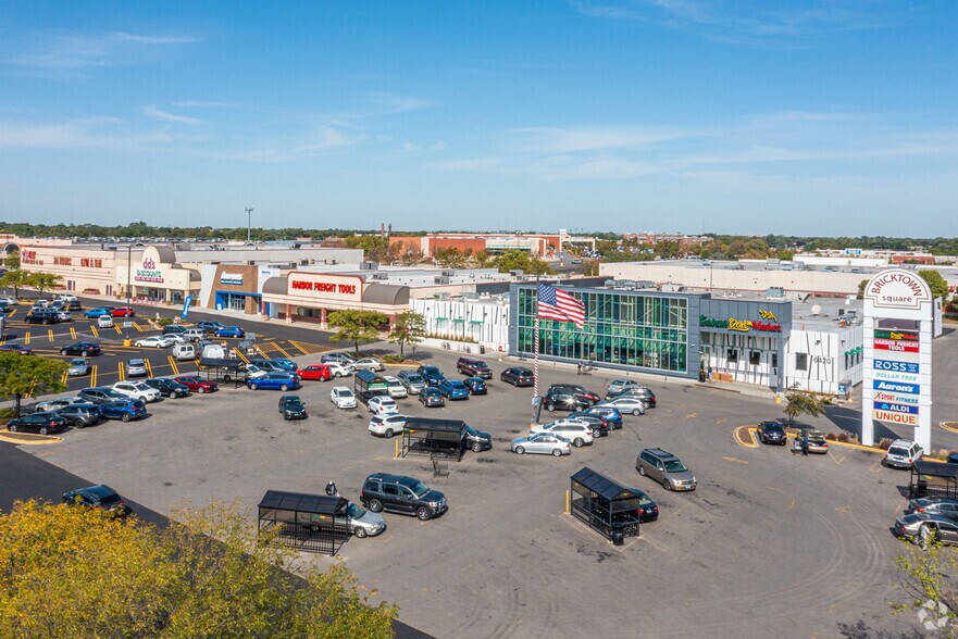 Primary Photo Of 6420-6560 W Fullerton Ave, Chicago Unknown For Lease