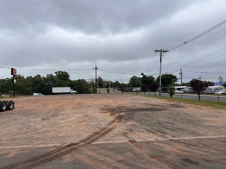 Primary Photo Of 865 US Route 1, Iselin Land For Lease