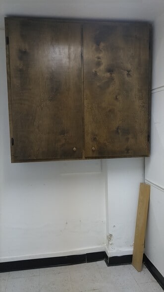 More Photos Of 907 Main St, Clarkdale General Retail For Lease